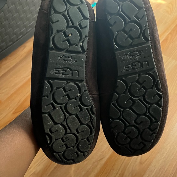 Gently Worn Uggs - Picture 2 of 4
